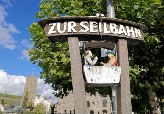 Rüdesheim Auf nach oben! Eingesandt von unserem Leser Hainer Beitz aus Frankfurt